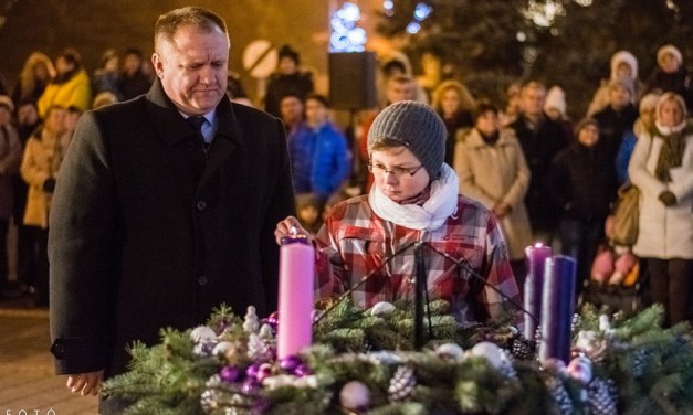 Ég már a második gyertya is Csongrádon