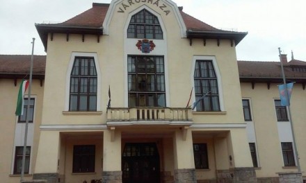 Emlékezés a párizsi terrortámadás áldozataira