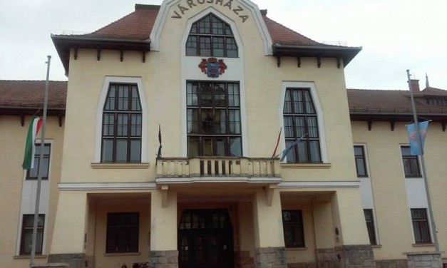 Emlékezés a párizsi terrortámadás áldozataira