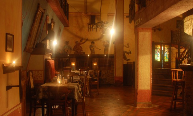 Bohém Kávéház és Étterem