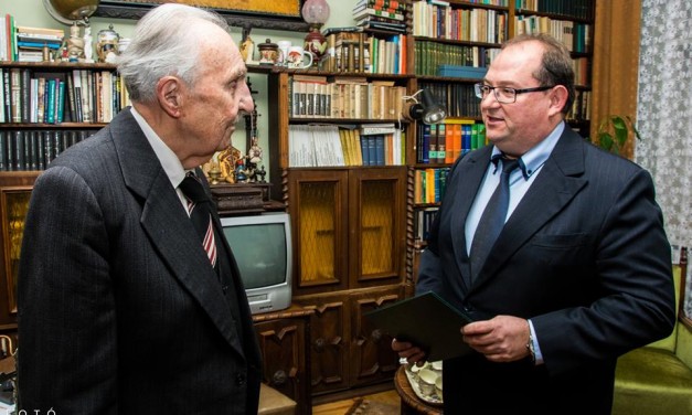 90. születésnapja alkalmából köszöntötték Dr. Vekerdy Sándort