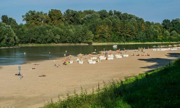 Kiváló strandidő és homokpart a Körös-torokban