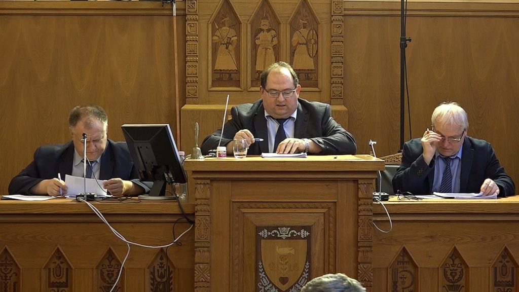 Önkormányzati testületi ülés Csongrádon – 2019.01.24.