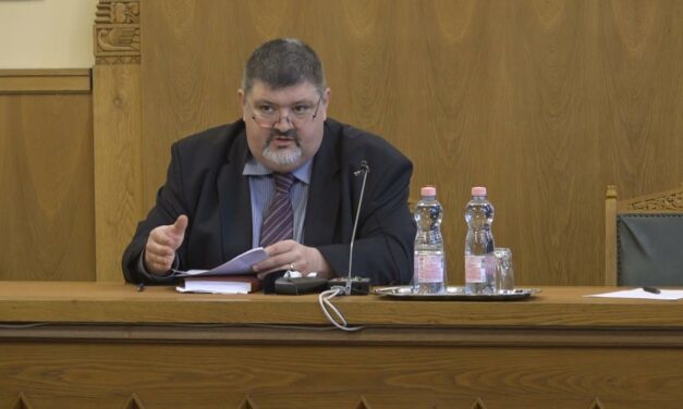 Önkormányzati testületi ülés Csongrádon – 2022.04.28.