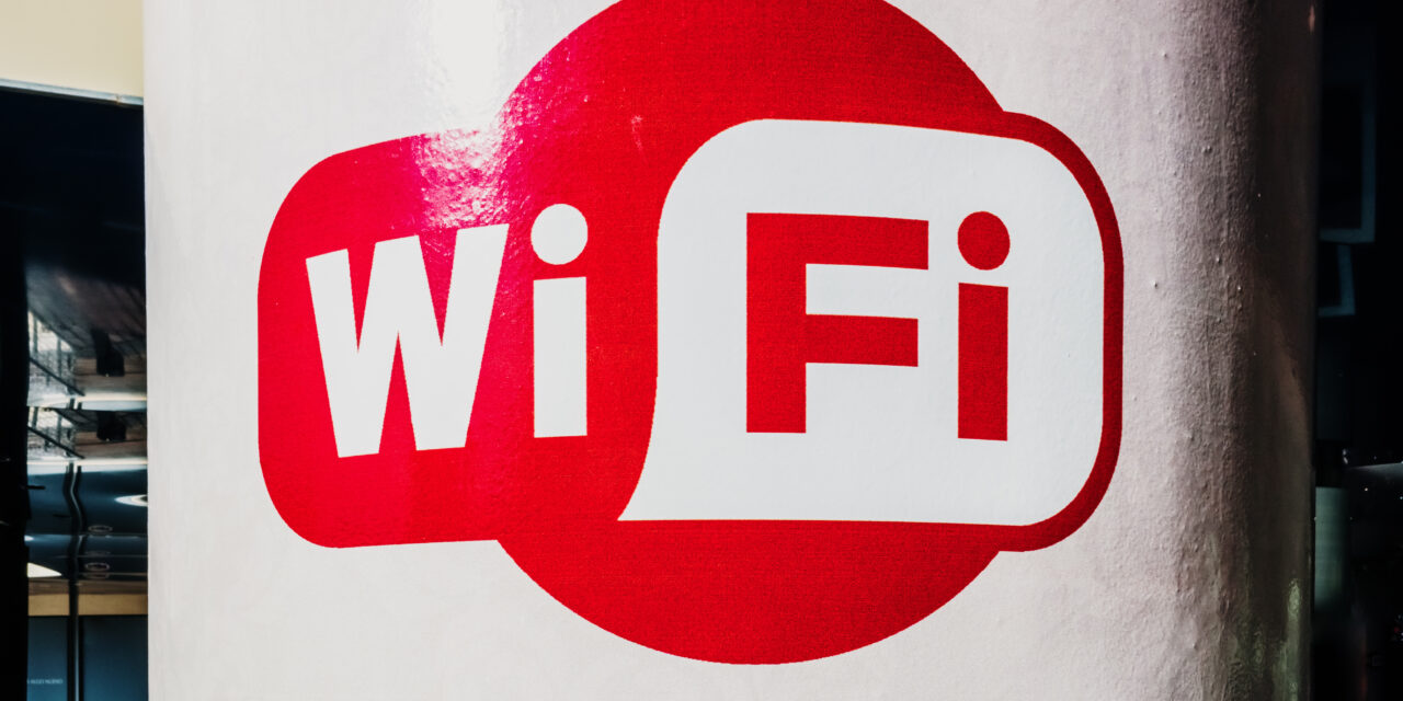 Kedves fiatalok és csongrádi lakosok – Tájékoztatás ingyenes wifi pontok kiépítéséről