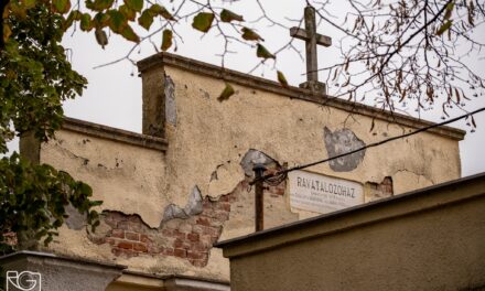 Pályázati felhívás a Csongrádi Római Katolikus temetőben lévő ravatalozó épület homlokzat felújítására