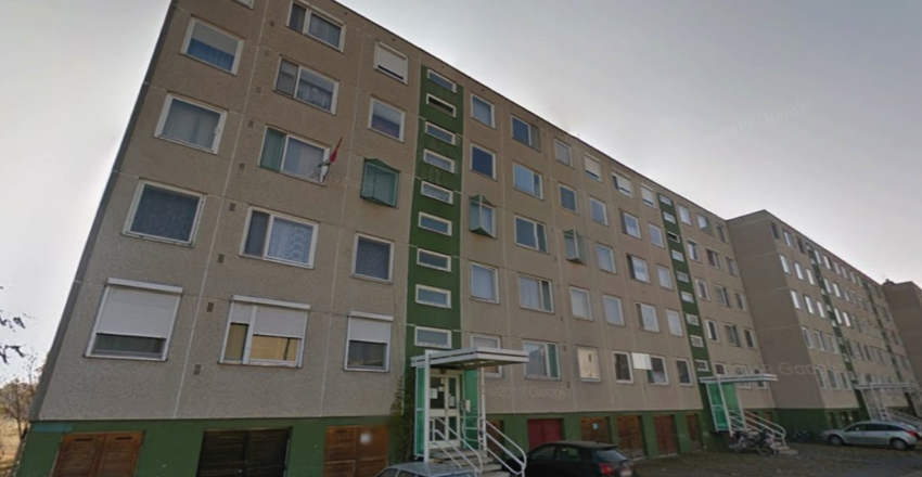 Csongrád Városi Önkormányzat nyílt árverés útján értékesítésre hirdeti meg a Csongrád, Tulipán utca 17. szám alatti 1. emeleti társasházi lakást