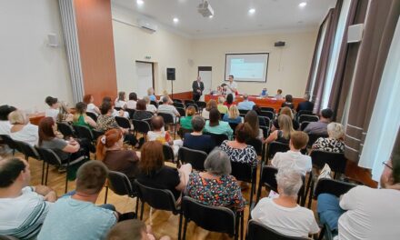 „Összekötő – helyi humán fejlesztések Csongrádon” című projekt nyitórendezvénye